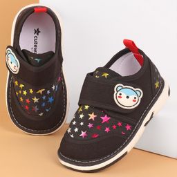 Cute Walk by Babyhug Musical Casual Shoes with Star Print- Black-image-24