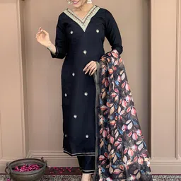 BAESD Floral Embroidered Sequinned V-Neck Straight Kurta With Trousers & Dupatta-image-7