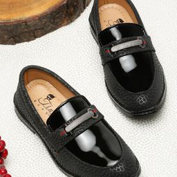 Tiny Bugs Metal Applique Detailed Abstract Designed Slip On Loafers - Black-image-46