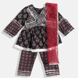 READIPRINT FASHIONS Kids Black & Red Floral Print Kurta, Pyjamas With Dupatta-image-47