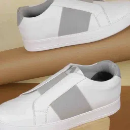 Metro Men's White & Grey Casual Sneakers-picture-4