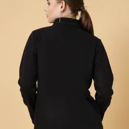 Rigo Black Color-Block Pullover image 2