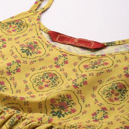 House of Pataudi Jashn Ethnic Motifs Printed Pleated Kurta with Trousers & With Dupatta image 2