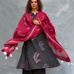 Chidiyaa Soil Flicker of Fireflies Blockprinted Cotton Dupatta-image-10
