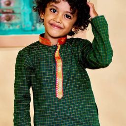 VASTRAMAY Boys Green Cotton Blend Checks KurtaSets-image-33