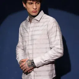 Campus Sutra Off White Polycotton Regular Fit Stripes Shirt-image-99