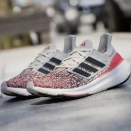 Adidas Men's ULTRABOOST LIGHT Maroon Running Shoes-image-19