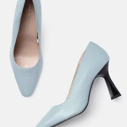 Kenneth Cole Pointed Toe Kitten Pumps-10