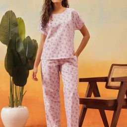 Clovia White Regular Fit Floral Print Night Suit-picture-25