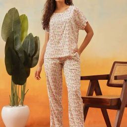 Clovia White Cotton Regular Fit Floral Print Night Suit-picture-10