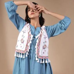 Nyaro White Embroidered Jacket-picture-21