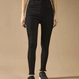 DOLCE CRUDO Black Plain Jeans-image-69