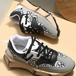 Vellinto Men Colourblocked Lightweight Sneakers-picture-35