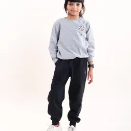 Kiddopanti Fleece Full Sleeves Floral Patch Detailed Sweatshirt With Track Pant Set - Grey Melange & Black-picture-38