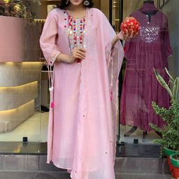 HERE&NOW Women Embroidered Regular Thread Work Chanderi Silk Kurta With Trousers & Dupatta-picture-42