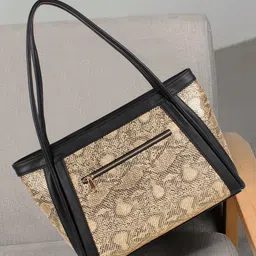 CIMONI Animal Structured Shoulder Bag-11