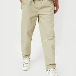 max Boys Regular Fit Mid-Rise Cotton Trousers-40