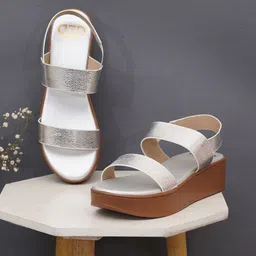 THE WHITE POLE Platform Sandals-58