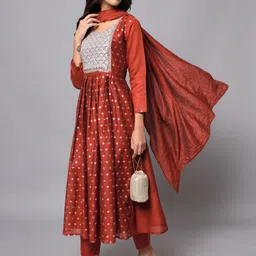 VredeVogel Ethnic Motifs Woven Design Chanderi Silk Kurta With Trousers & Dupatta-picture-11