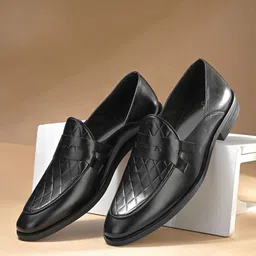 House of Pataudi Men Texture Slip On Formal Derby-image-15