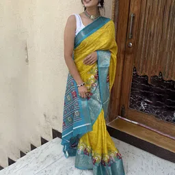 Mitera Ethnic Motifs Zari Art Silk Banarasi Saree-image-67