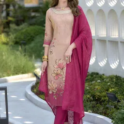 SHREE LAXMINARAYAN EXPORT Women Floral Printed Kurta with Trousers & With Dupatta-2