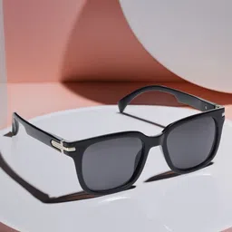 HASHTAG EYEWEAR Unisex Square Sunglasses with Polarised Lens TT Polarized-30012-G.BLK-1804-11