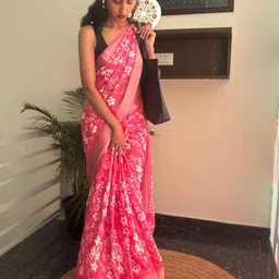 HELLA FASHIONS Floral Zari Saree-picture-24