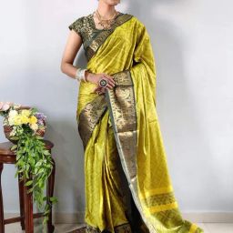 APNISHA Green Woven Saree With Unstitched Blouse-image-42