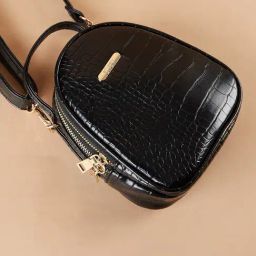 Ginger by Lifestyle Black Animal Effect Sling Handbag-37