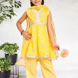 Cutiekins Girls Floral Printed V-Neck Gotta Patti A-Line Kurta With Palazzos & Dupatta-image-95