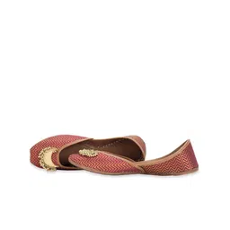 5 ELEMENTS Aashvi Women Ethnic - Embellished Mojaris-65
