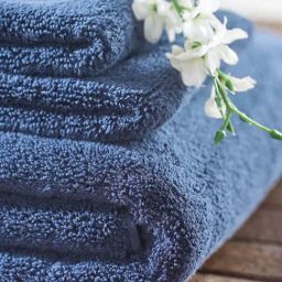 DDECOR Live Beautiful Navy Cotton 625 GSM Bath Towel - Set of 1-20