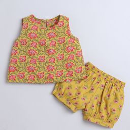 The Magic Wand Rayon Woven Sleeveless Floral Printed Top & Shorts Set - Mustard-image-72