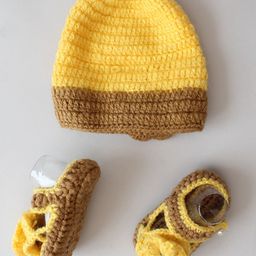 Woonie Crochet Design Flower Applique Detailed Cap & Booties Combo - Yellow image 4