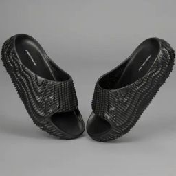 Red Tape Women's Sunnies Black Slides-image-29