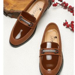 Tiny Bugs Metal Applique Detailed Abstract Designed Slip On Loafers - Tan-image-43