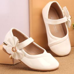 Cute Walk by Babyhug Velcro Closure Bellies with Bow Applique - White-image-37