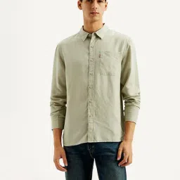 Levi's Men's Solid Slim Fit Shirt-picture-12