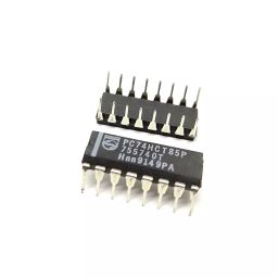 Invento 4.5V IC Digital Comparator ISC 1781-21