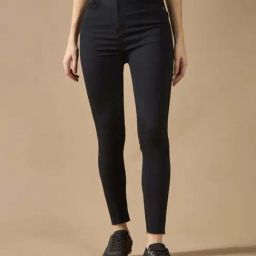 DOLCE CRUDO Black Plain Jeans-image-51