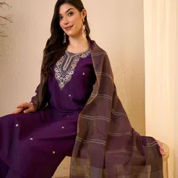 Royal Export Women Ethnic Motifs Embroidered Regular Thread Work Kurta with Trousers & With Dupatta-picture-26