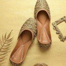 Styli Women's Golden Ethnic Juttis-image-62