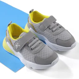 Cute Walk by Babyhug Velcro Closure Sneakers - Grey-picture-0