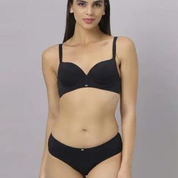 Soie Black Plain Bra Panty Set-42