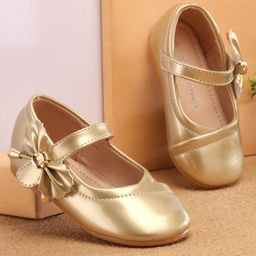 Cute Walk by Babyhug Velcro Closure Bellies with Bow Applique - Golden-image-64