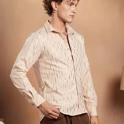 Campus Sutra Men Comfort Printed Casual Shirt-image-52