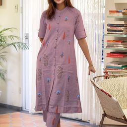 Aaghnya Women Floral Printed Regular Kurta with Trousers-image-44