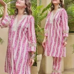 Lookmark Floral Printed V-Neck Straight Tunic With Trousers-56