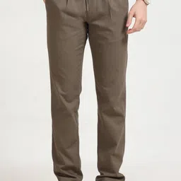 NEVER NEUD Men Relaxed Straight Fit Pleated Trousers-image-25